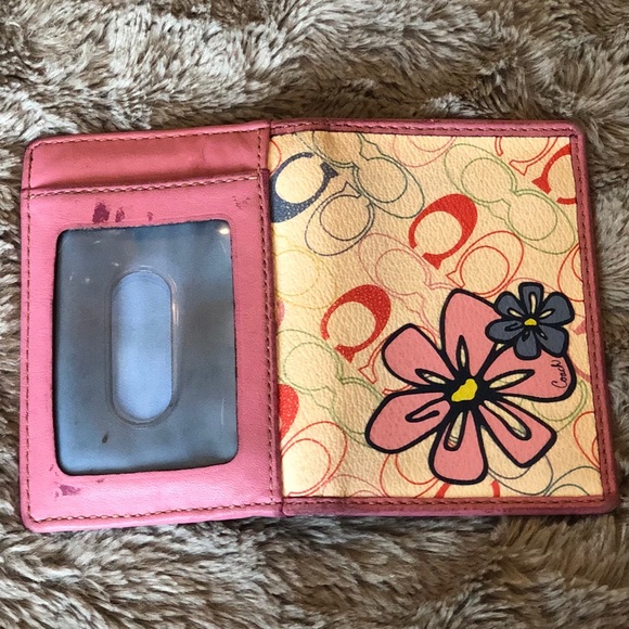 Coach Wallet - Picture 4 of 4